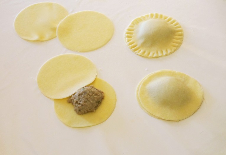 Réaliser des ravioles au poulet
